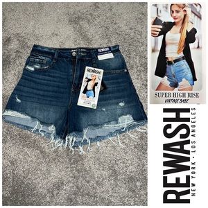 NWT - REWASH BRAND - Super High Rise Vintage Babe Jean Shorts - SIZE 0/24